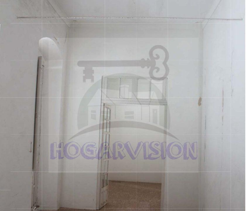 Distribuidor de casa en el barrio de San Juan de Marchena