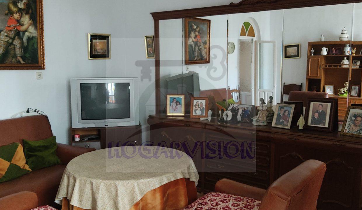Salón de casa en calle Granada en La Puebla de Cazalla