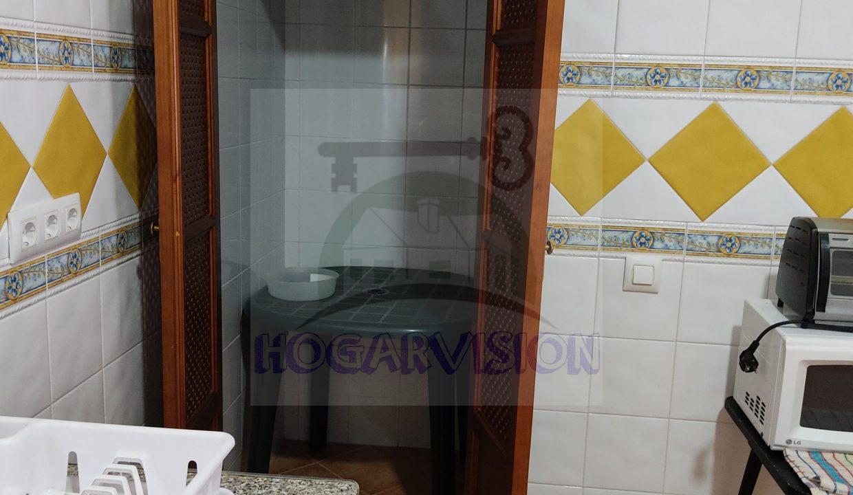 Despensa en chalet en el Manantial