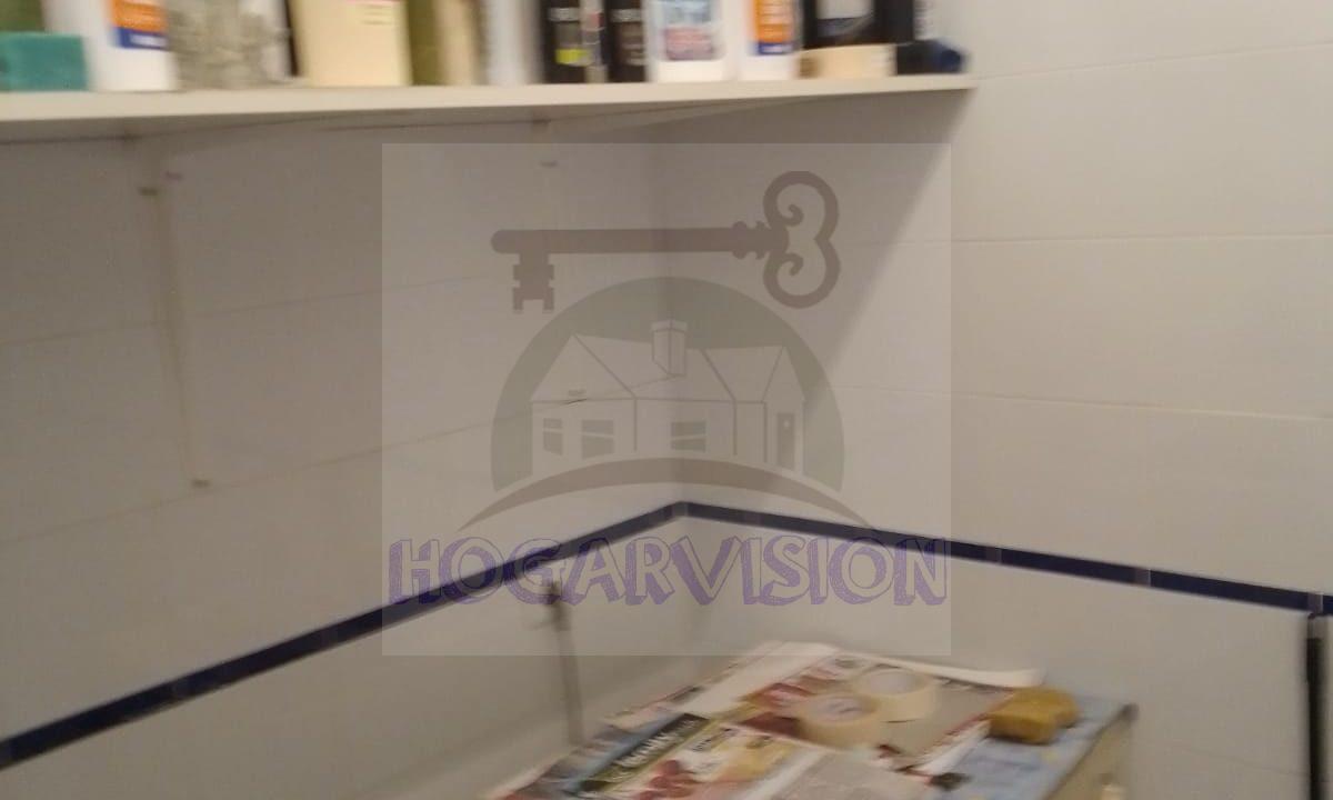 Casa económica cerca de la iglesia en La Puebla de Cazalla