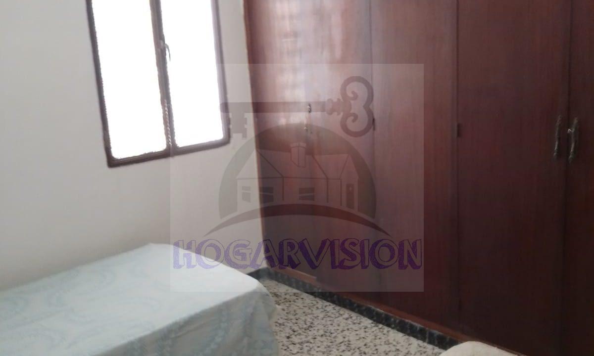 Casa económica en zona de las Virtudes en La Puebla de Cazalla