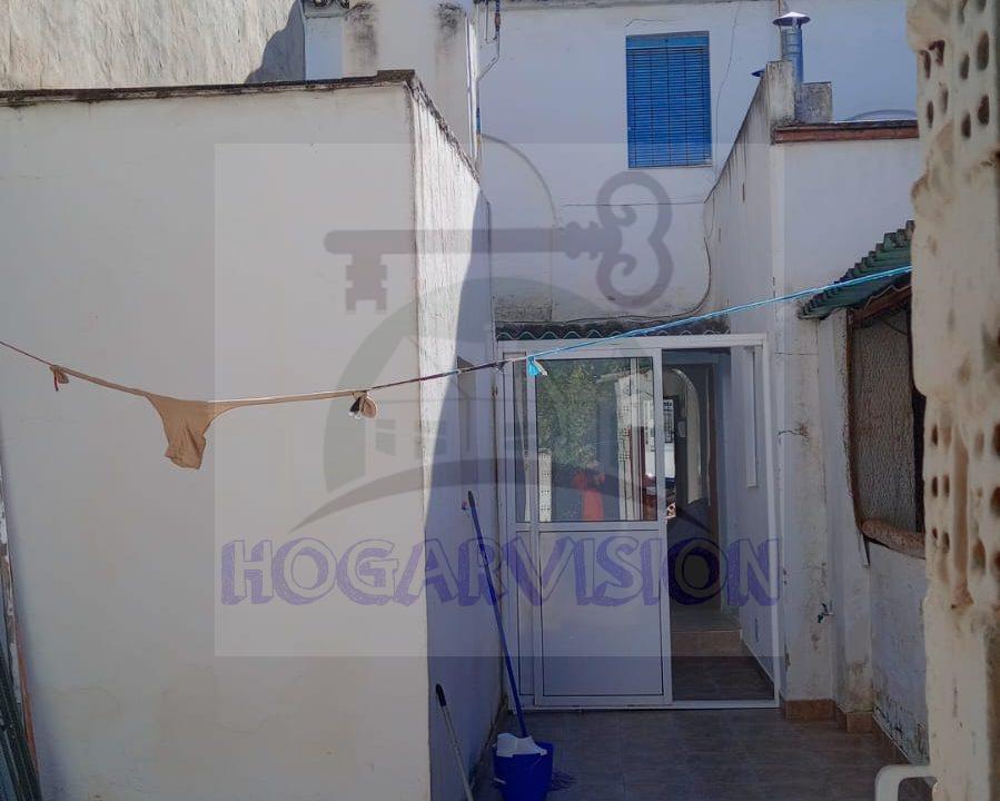 Casa con amplio corral en La Puebla de Cazalla