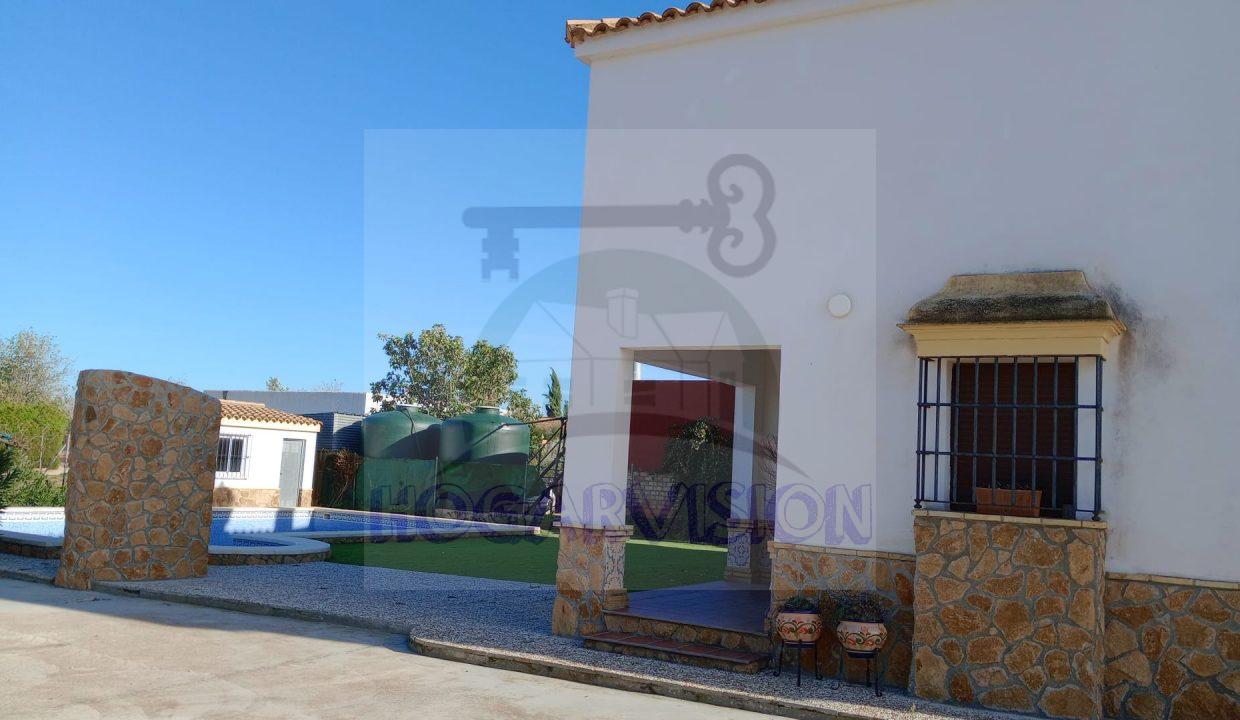 Chalet de dos plantas en La Puebla de Cazalla