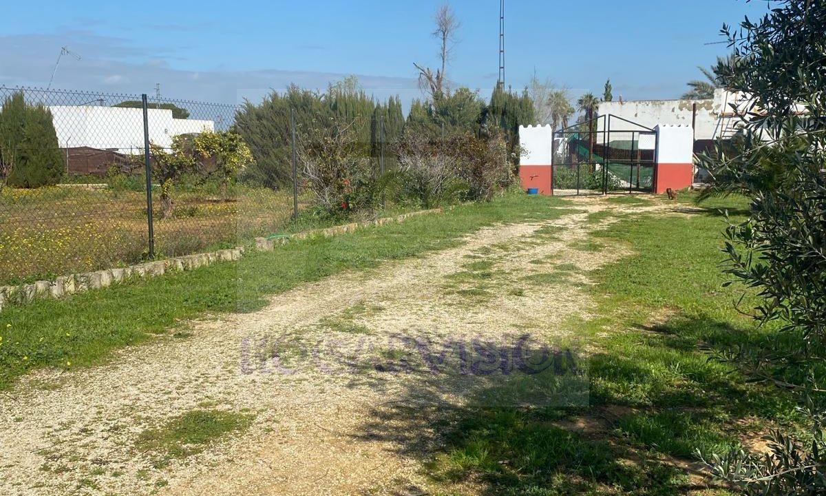 Se vende chalet económico en La Puebla de Cazalla