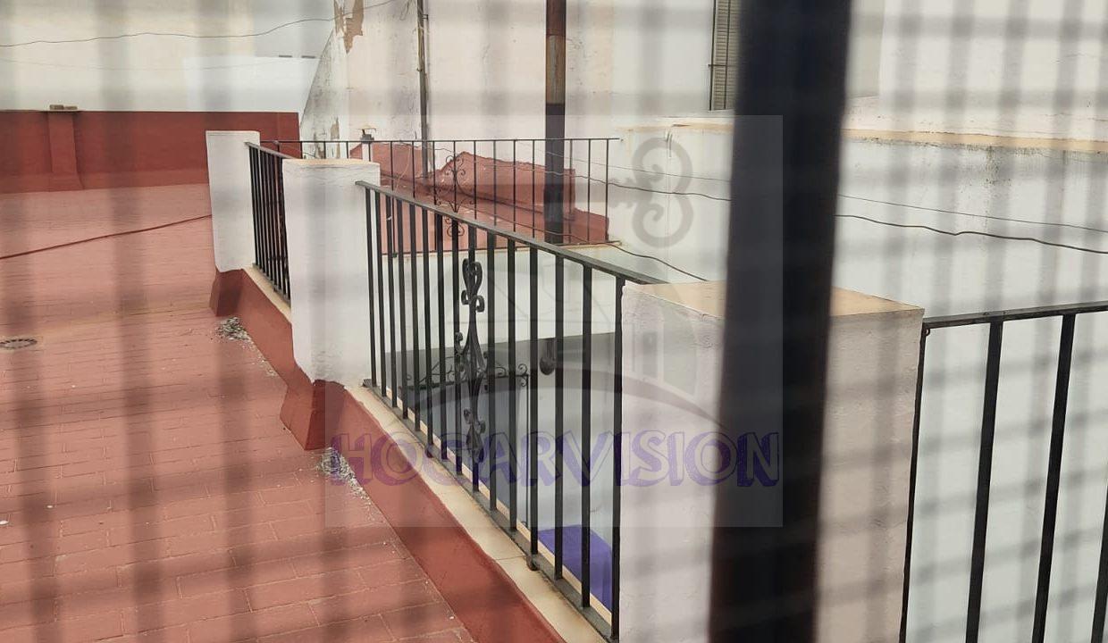 Casa de dos plantas económica en La Puebla de Cazalla