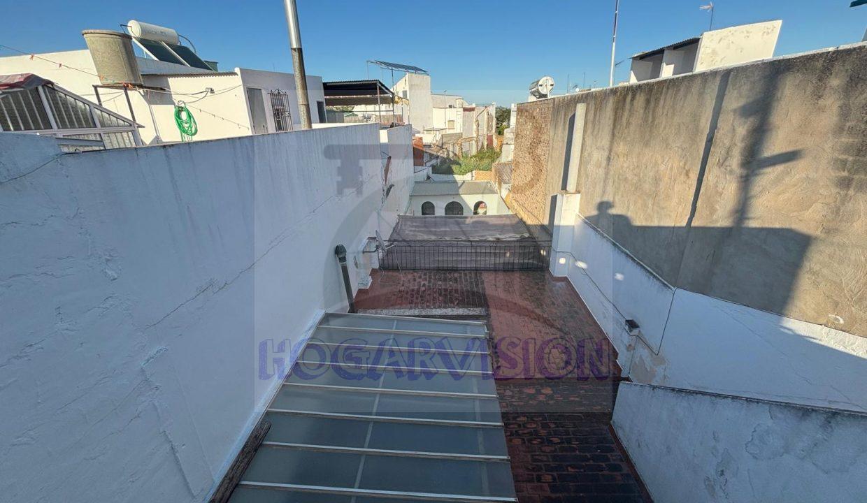 WhatsApp Image 2025-04-23 at 19.52.55 (1)