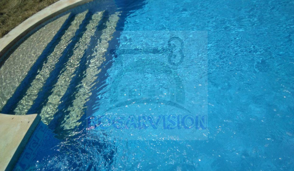 Se vende casa con piscina en Morón de la Frontera